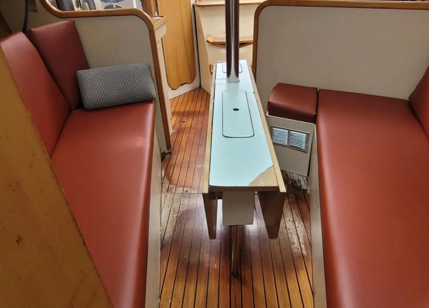 Experience On A Sailboat To Sleep Hotel Sant Adria de Besos 0*,  Espanha